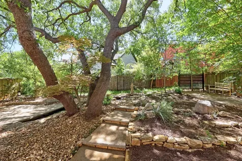 406 Hazeltine Drive Lakeway TX 78734