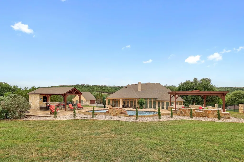 1617 High Lonesome Leander TX 78641