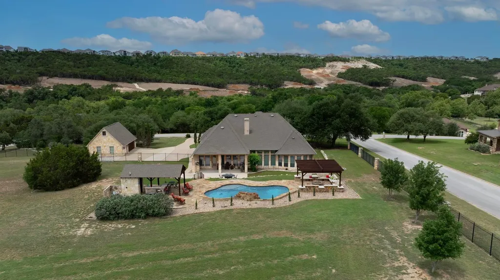 1617 High Lonesome Leander TX 78641