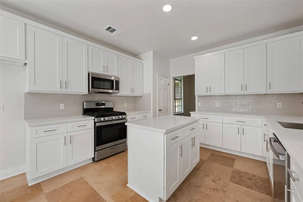 2212 Speidel Drive Pflugerville TX 78660