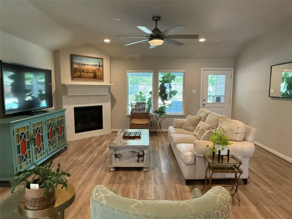 2336 Hagerman Road Conroe TX 77384