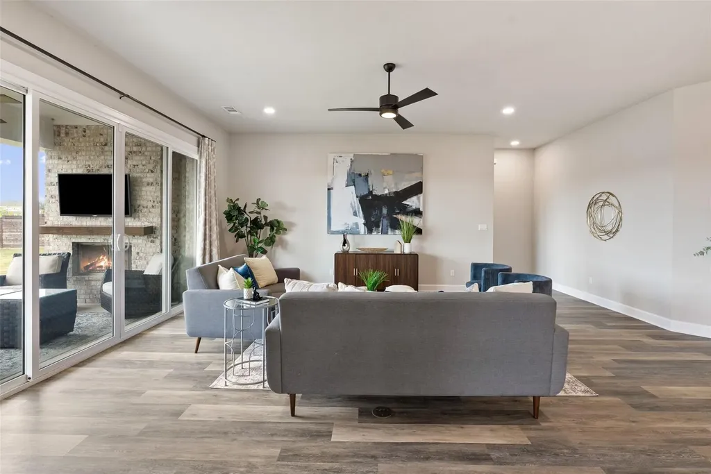 16913 Roselin Drive Austin TX 78738
