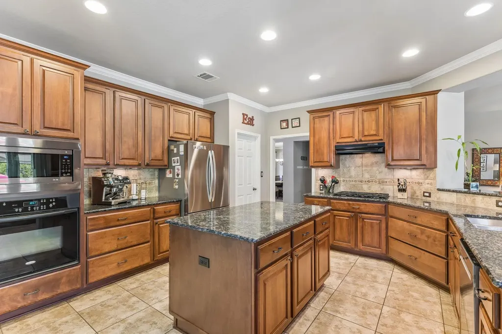 16517 Along Creek Cove Austin TX 78717