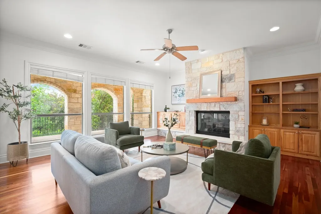 19 Swiftwater Trail The Hills TX 78738