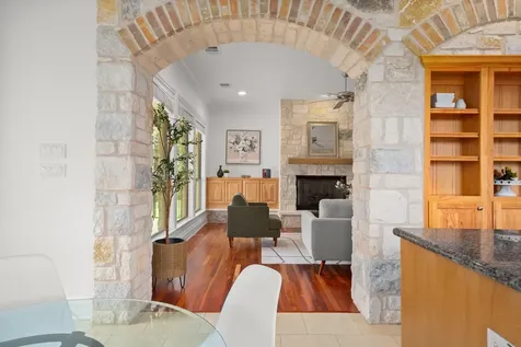19 Swiftwater Trail The Hills TX 78738