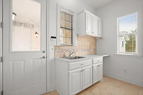 19 Swiftwater Trail The Hills TX 78738