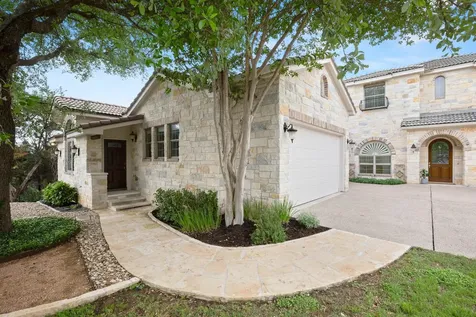 19 Swiftwater Trail The Hills TX 78738