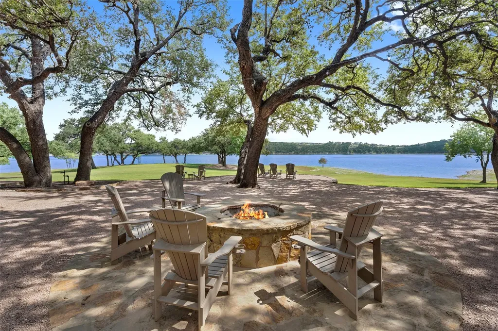 18509 Flying J Boulevard Spicewood TX 78669
