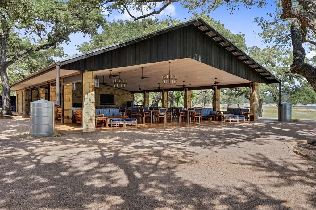 18509 Flying J Boulevard Spicewood TX 78669