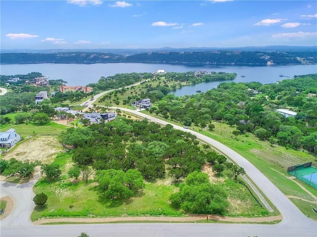 18509 Flying J Boulevard Spicewood TX 78669