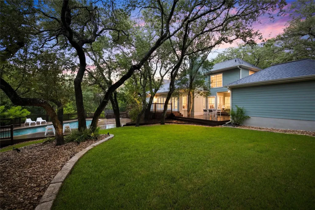 10038 Circleview Drive Austin TX 78733