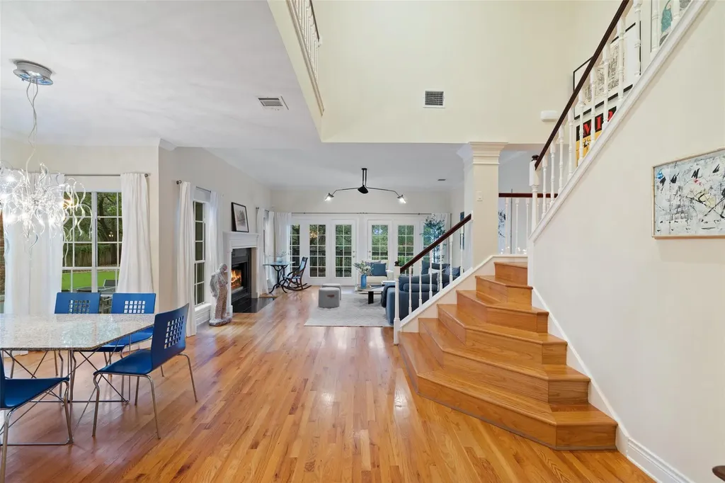 10038 Circleview Drive Austin TX 78733