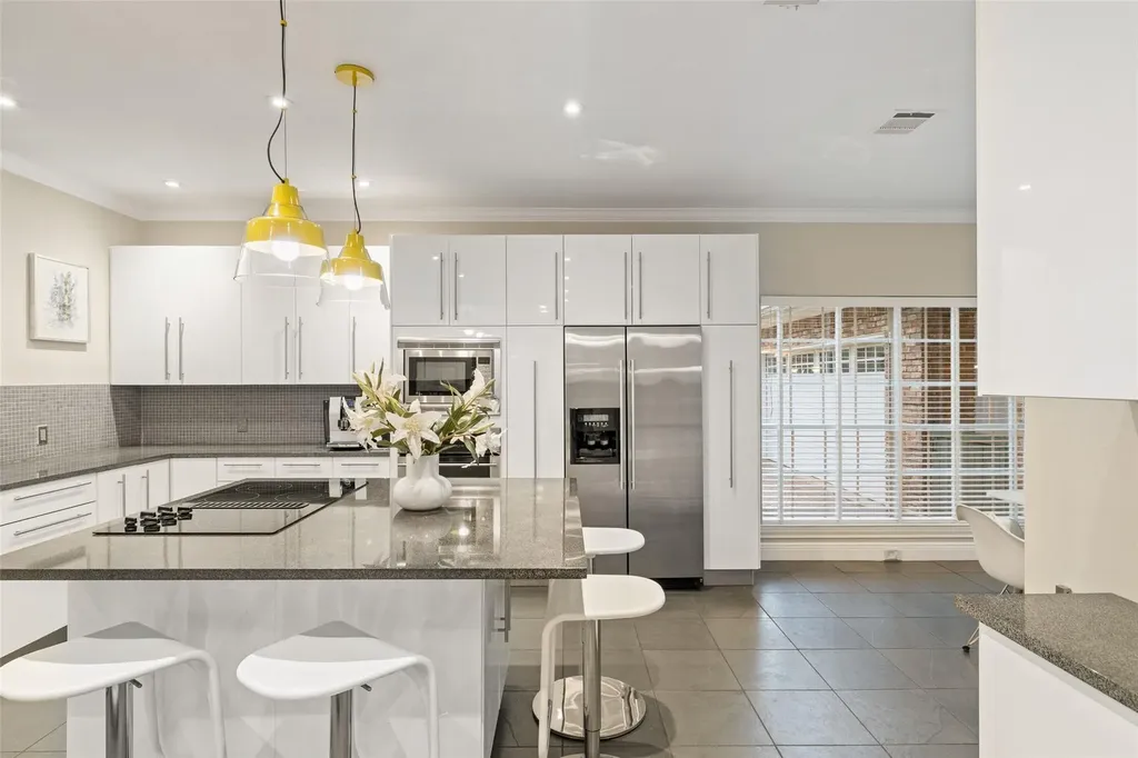 10038 Circleview Drive Austin TX 78733