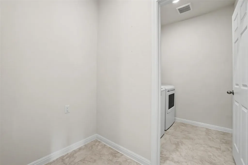 382 Smithsonian Lane Kyle TX 78640