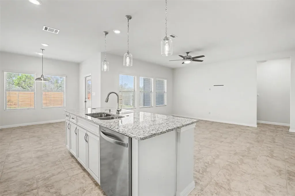 382 Smithsonian Lane Kyle TX 78640