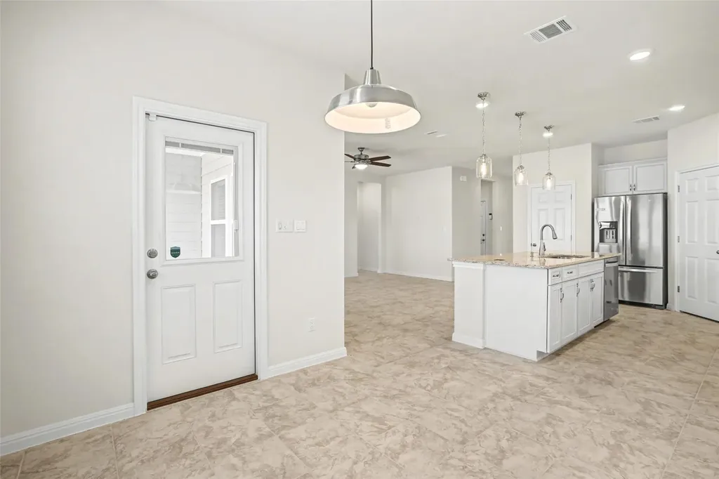 382 Smithsonian Lane Kyle TX 78640