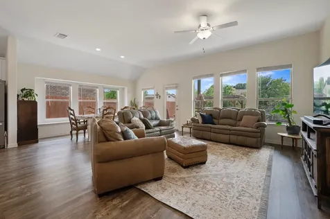 1437 Morning View Road Georgetown TX 78628