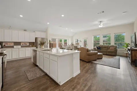 1437 Morning View Road Georgetown TX 78628