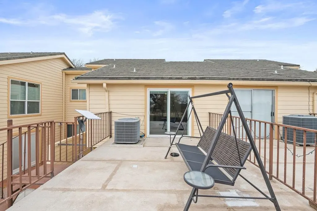 1201 Hi Stirrup Horseshoe Bay TX 78657