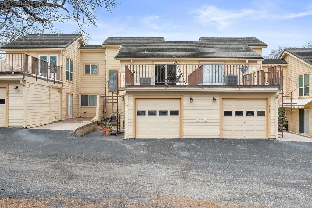 1201 Hi Stirrup Horseshoe Bay TX 78657