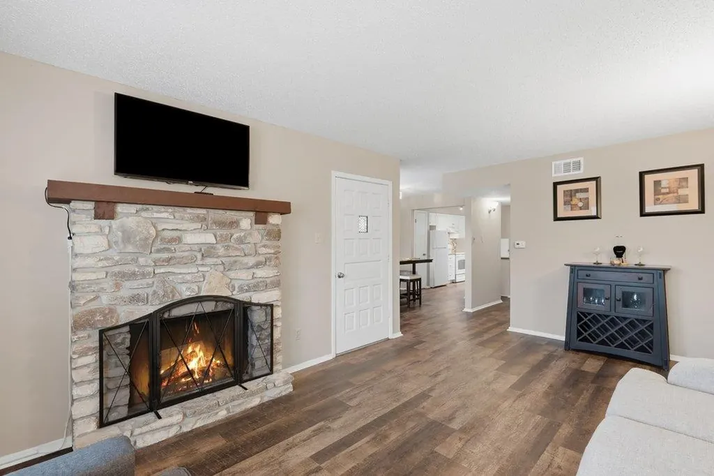 1201 Hi Stirrup Horseshoe Bay TX 78657