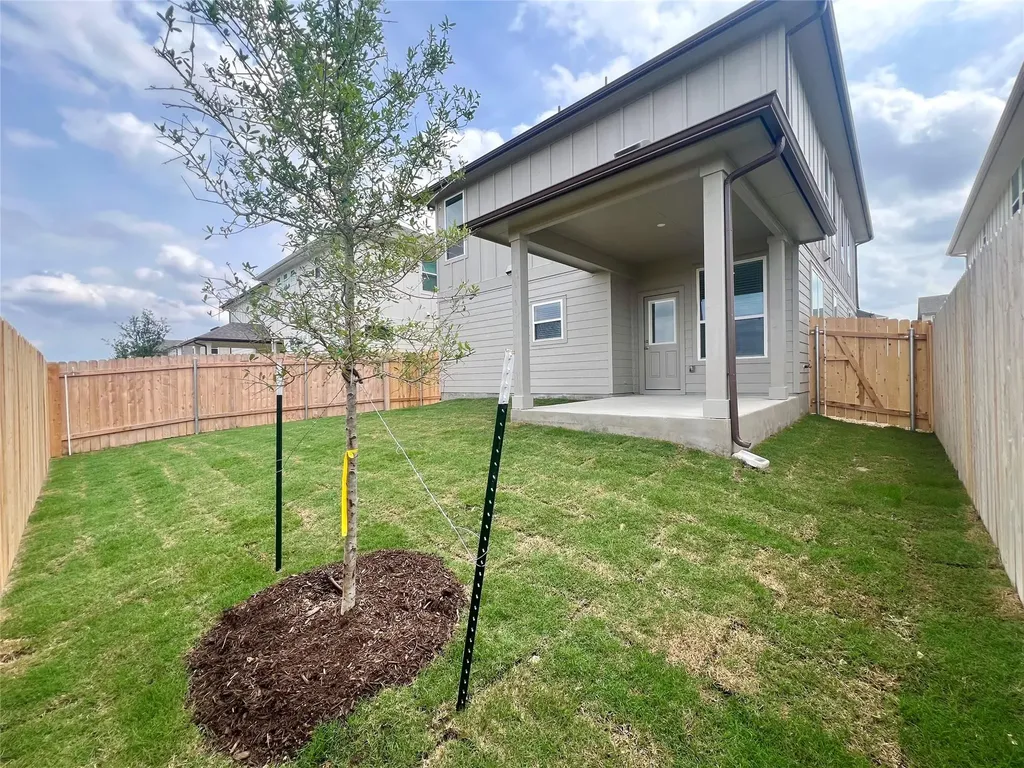 484 Young Street Buda TX 78610