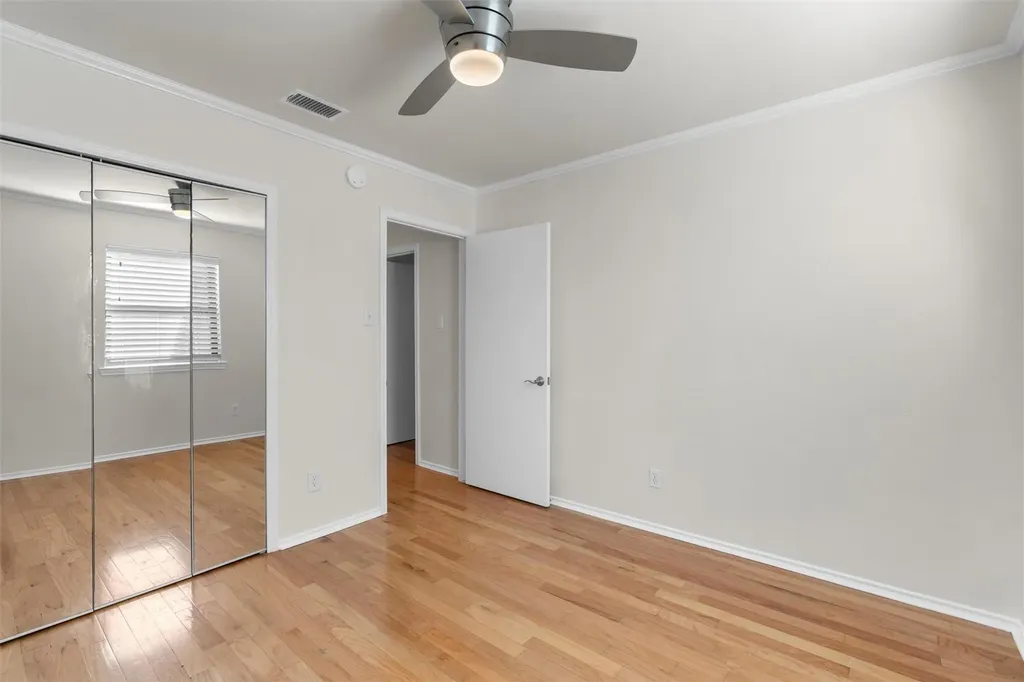 900 Taulbee Lane Austin TX 78757