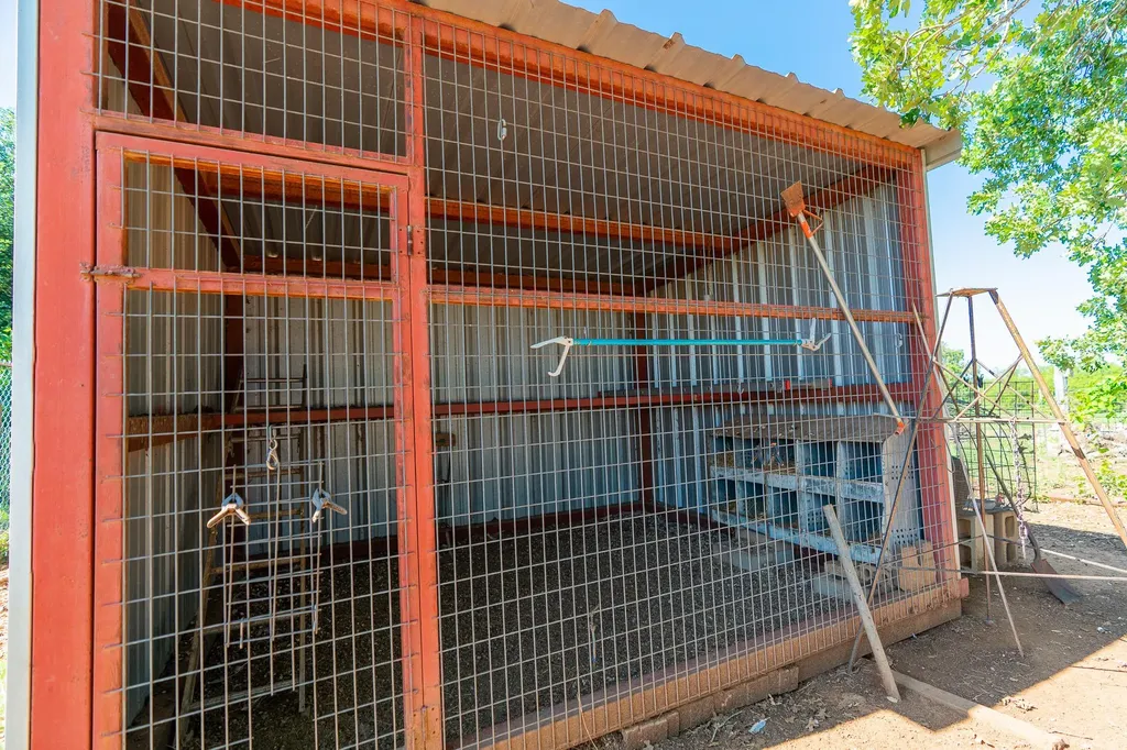 400 619 Spur Elgin TX 78621