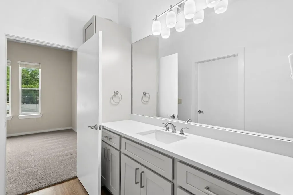 1900 Barton Springs Road Austin TX 78704