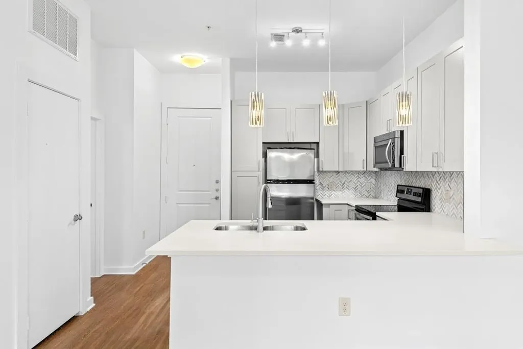 1900 Barton Springs Road Austin TX 78704