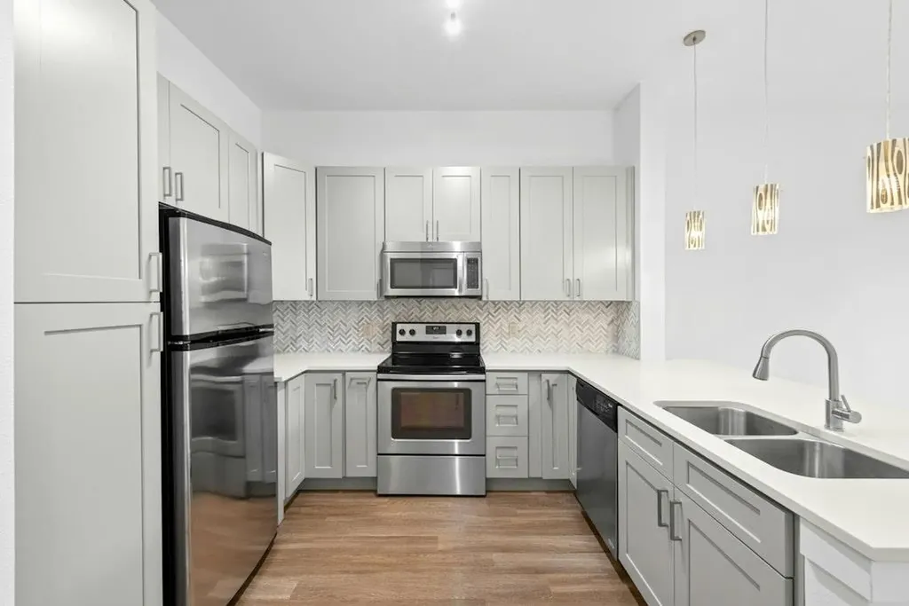 1900 Barton Springs Road Austin TX 78704