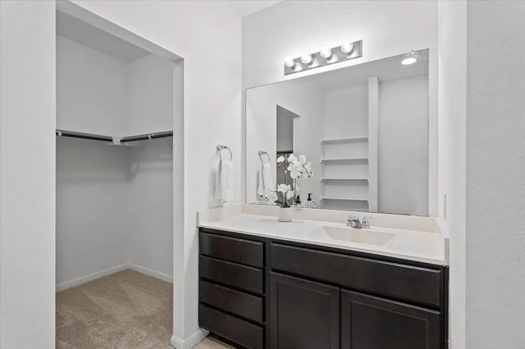 6701 Loretta White Lane Austin TX 78744