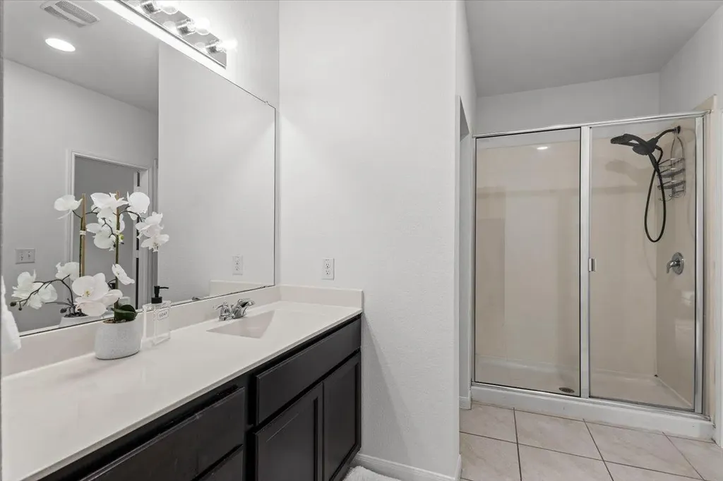 6701 Loretta White Lane Austin TX 78744