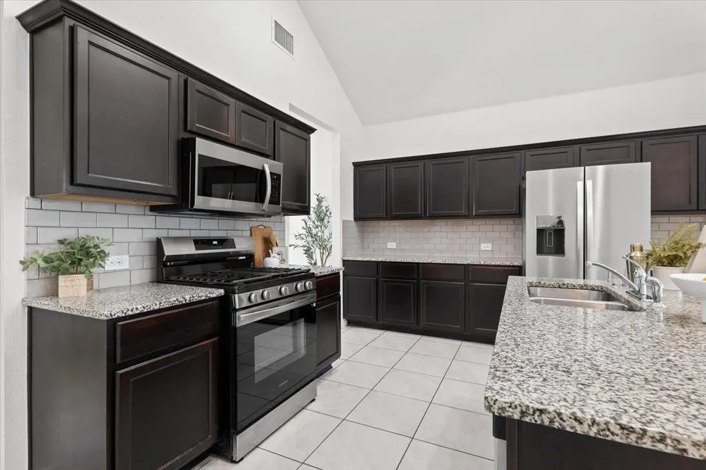 6701 Loretta White Lane Austin TX 78744