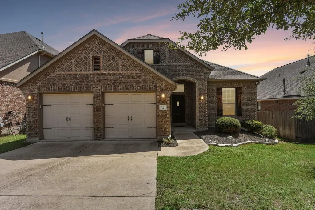 640 Loma Cedro Bend Leander TX 78641
