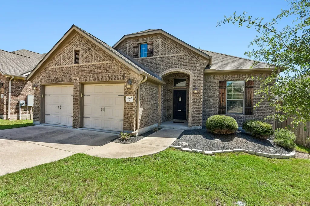 640 Loma Cedro Bend Leander TX 78641