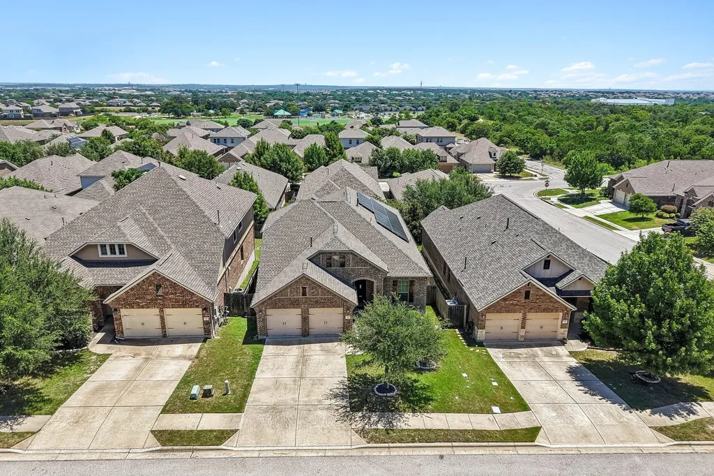 640 Loma Cedro Bend Leander TX 78641