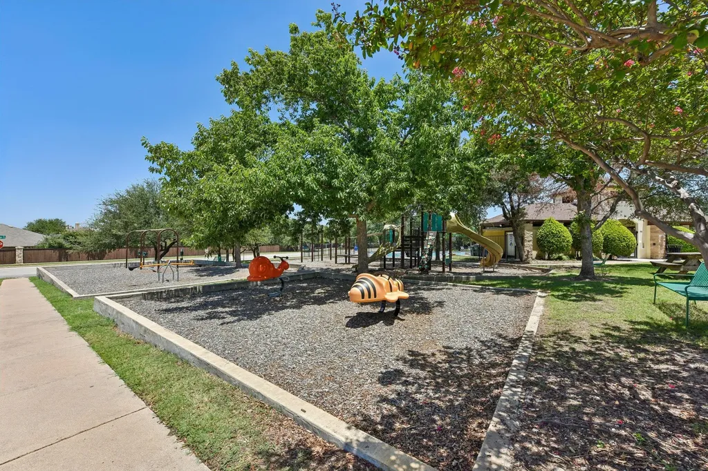 640 Loma Cedro Bend Leander TX 78641