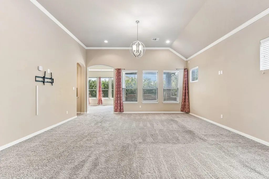 640 Loma Cedro Bend Leander TX 78641