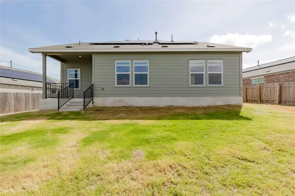 128 Mayacama Loop San Marcos TX 78666