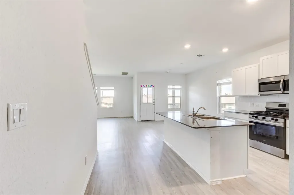 128 Mayacama Loop San Marcos TX 78666