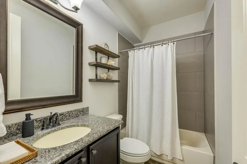 308 Duffy Lane Austin TX 78738