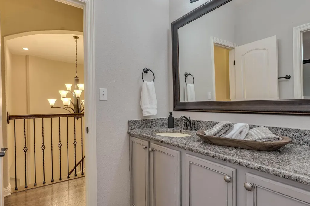 308 Duffy Lane Austin TX 78738
