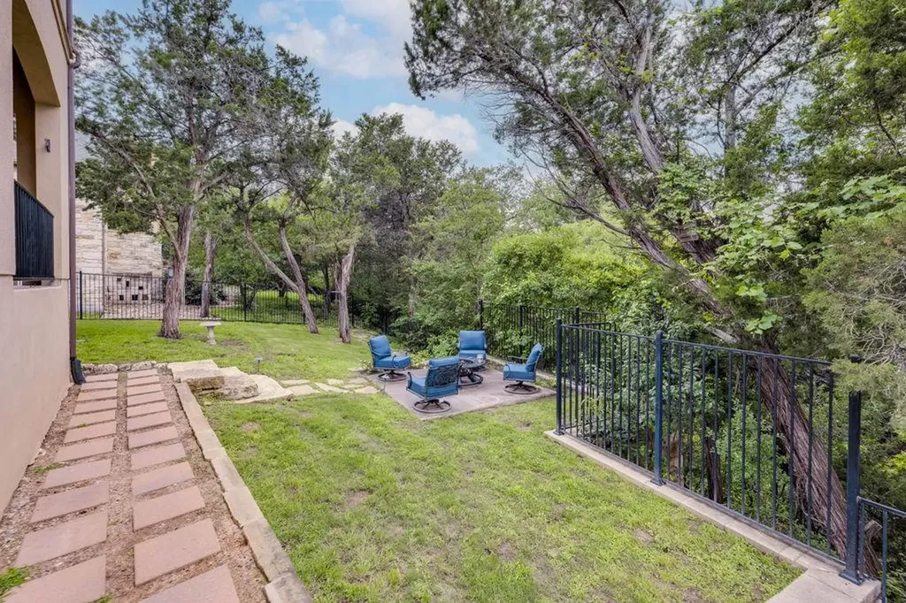 308 Duffy Lane Austin TX 78738