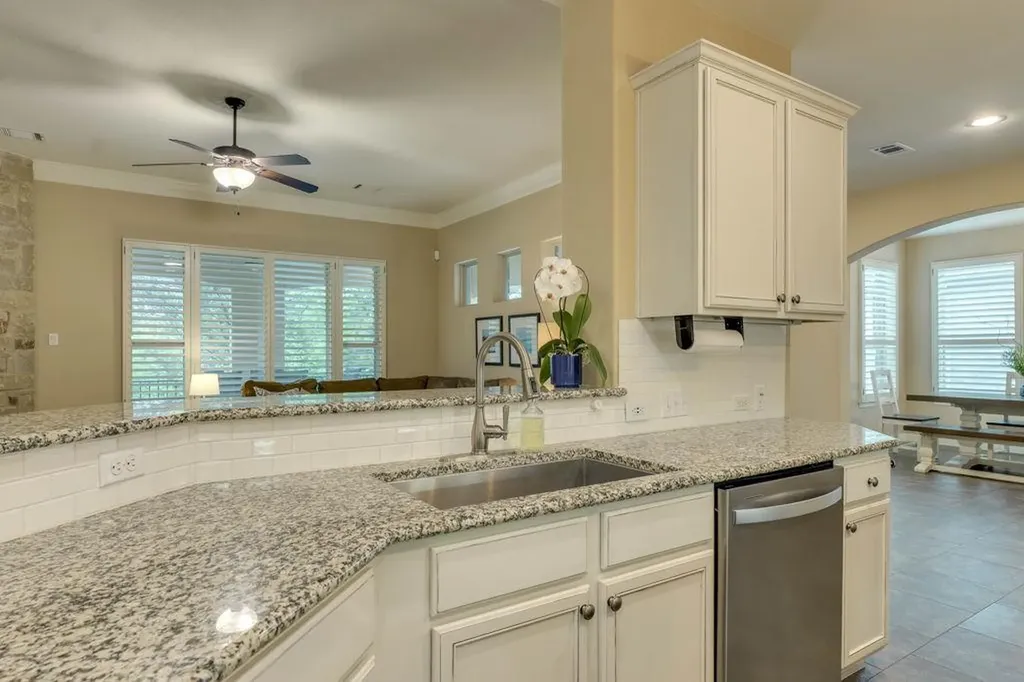 308 Duffy Lane Austin TX 78738