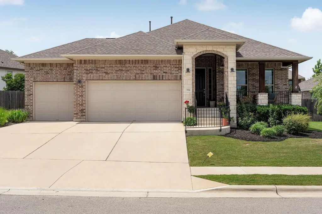 772 Founders Ridge Dripping Springs TX 78620