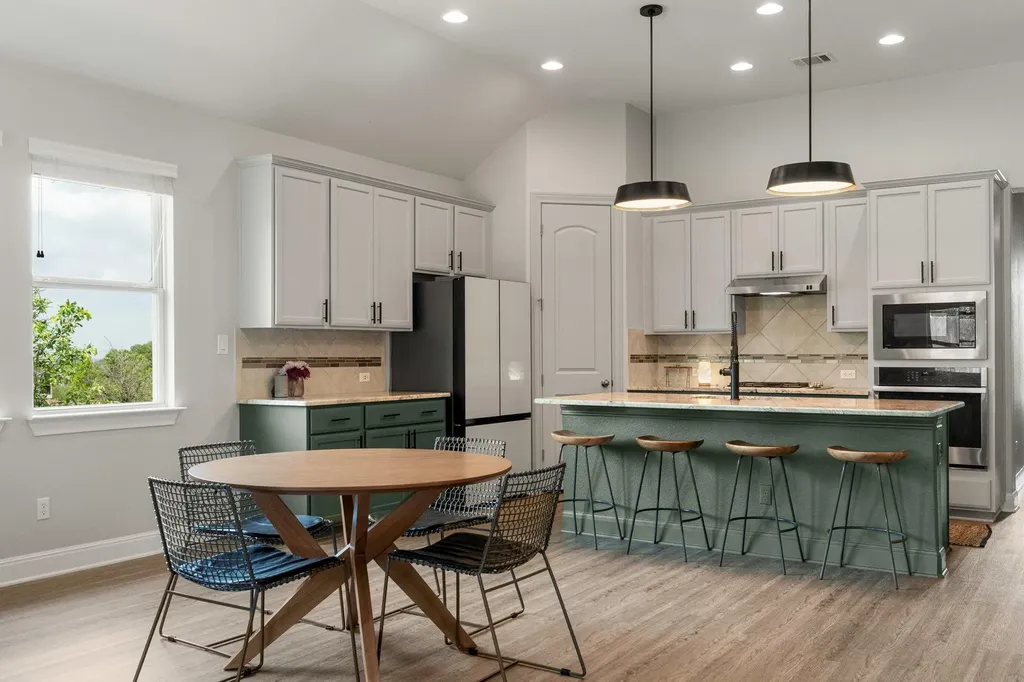 772 Founders Ridge Dripping Springs TX 78620