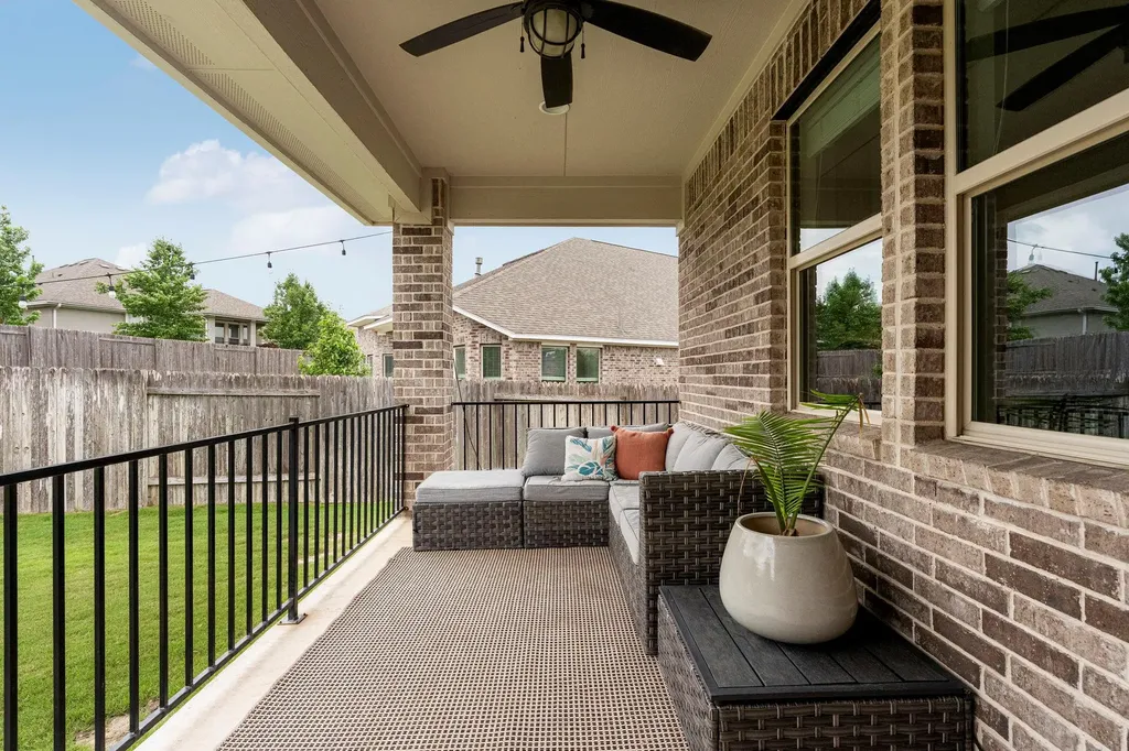 772 Founders Ridge Dripping Springs TX 78620
