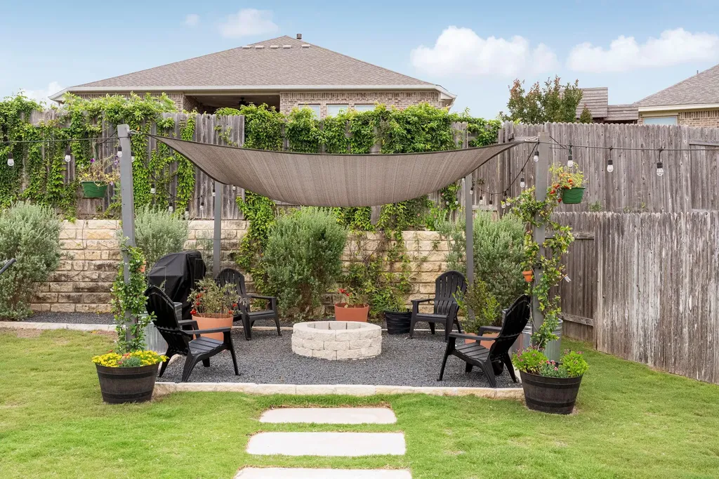 772 Founders Ridge Dripping Springs TX 78620