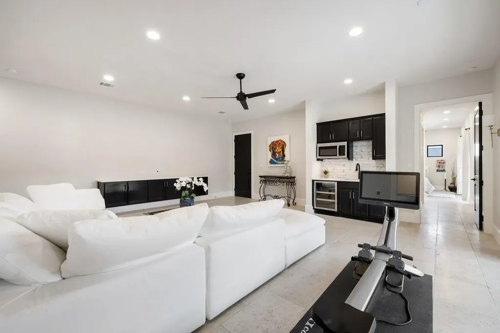 4001 Tejon Circle Austin TX 78734